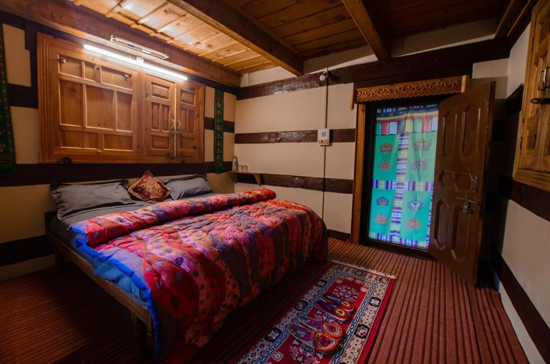 Folktales Residency Lodge Saturang